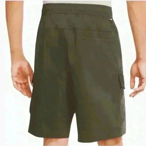Nike Sport Essentials Men's Woven Unlined Utility Shorts Olive Green DM6833 355 - Picture 4 of 15